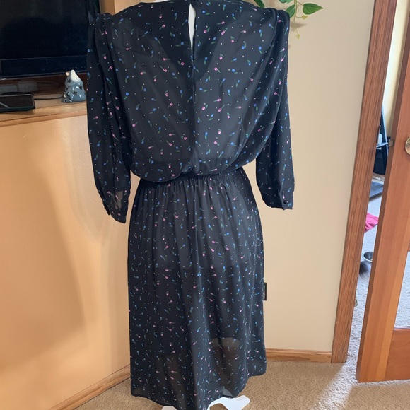 Vintage Floral Dress - Picture 3 of 5